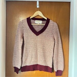 •Lauren Moffatt V neck knit sweater• Size S